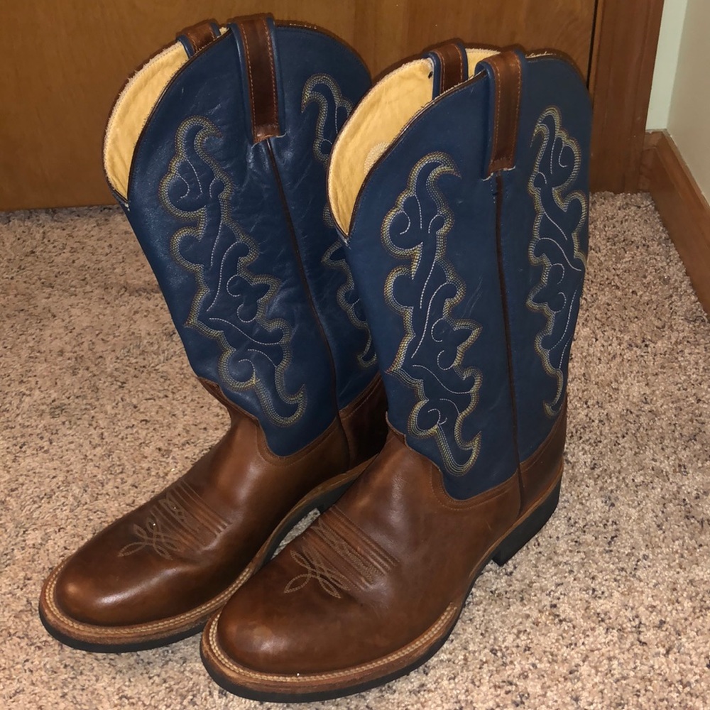 Size 9.5 boots